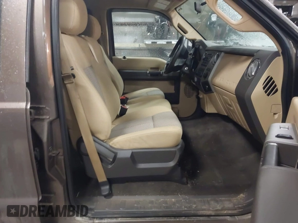 2015 Ford F-250 Lariat with VIN 1FT7W2B6XFEA43802, listed as a IAAI auction lot 41076297 with 202,520 mi miles and . Bid and sale history available at DreamBid. Image 5.
