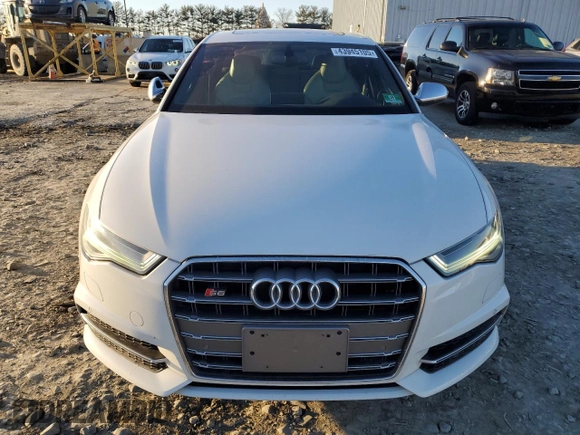 2018 Audi S6 Premium Plus z VIN WAUFFAFC0JN090591, wystawiony jako Copart lot #43945105 z przebiegiem 123 155 mil mil oraz Szkoda całkowita • Salvage title. Historia ofert i sprzedaży dostępna na DreamBid. Obrazek 5.