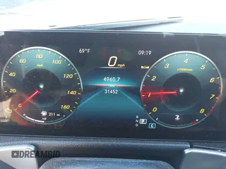 2023 Mercedes-Benz GLB 250 z VIN W1N4M4GB7PW265227, wystawiony jako IAAI lot #41863342 z przebiegiem 31 452 mil mil oraz . Historia ofert i sprzedaży dostępna na DreamBid. Obrazek 7.