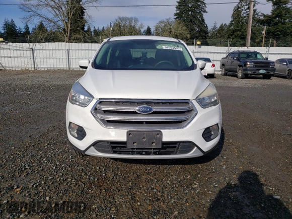 2017 Ford Escape SE with VIN 1FMCU9GD8HUE49196, listed as a Copart auction lot 52053435 with 148,517 mi miles and Clean Title. Bid and sale history available at DreamBid. Image 5.