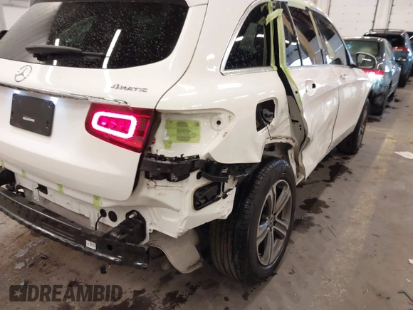 2022 Mercedes-Benz GLC 300 z VIN W1N0G8EB1NV377962, wystawiony jako IAAI lot #41651828 z przebiegiem 13 729 mil mil oraz . Historia ofert i sprzedaży dostępna na DreamBid. Obrazek 19.