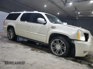 2013 Cadillac Escalade ESV Premium z VIN 1GYS4JEF9DR265575, wystawiony jako Copart lot #46358615 z przebiegiem 285 576 mil mil oraz Szkoda całkowita • Salvage title. Historia ofert i sprzedaży dostępna na DreamBid. Obrazek 4.