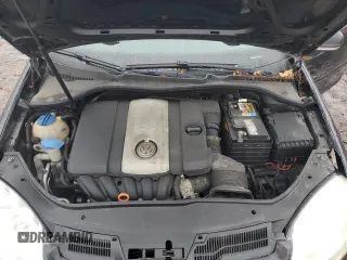 2009 Volkswagen Rabbit S with VIN WVWBB71K89W004528, listed as a Copart auction lot 80742174 with 122,926 mi miles and Salvage Title. Bid and sale history available at carsss.com. Image 13.