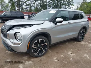 2022 Mitsubishi Outlander ES z VIN JA4J3TA8XNZ015216, wystawiony jako IAAI lot #41912607 z przebiegiem 93 728 mil mil oraz . Historia ofert i sprzedaży dostępna na DreamBid. Obrazek 2.