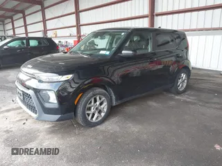 2022 Kia Soul LX with VIN KNDJ23AU1N7162106, listed as a IAAI auction lot 42071090 with 122,831 mi miles and . Bid and sale history available at DreamBid. Image 2.