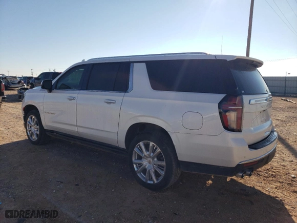 2021 Chevrolet Suburban High Country with VIN 1GNSKGKL5MR135826, listed as a Copart auction lot 82916583 with 58,001 mi miles. Bid and sale history available at carsss.com. Image 2.