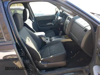 2010 Ford Escape XLT с VIN 1FMCU0D78AKB72027, выставлен на аукционе IAAI как лот 42056396 с пробегом 172 370 миль миль и . История ставок и продаж доступна на DreamBid. Изображение 5.