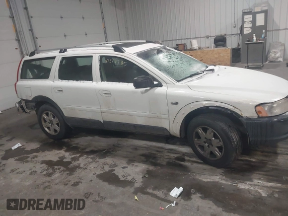 2005 Volvo XC70 with VIN YV1SZ592751190343, listed as a IAAI auction lot 41517785 with 202,533 mi miles and . Bid and sale history available at DreamBid. Image 14.