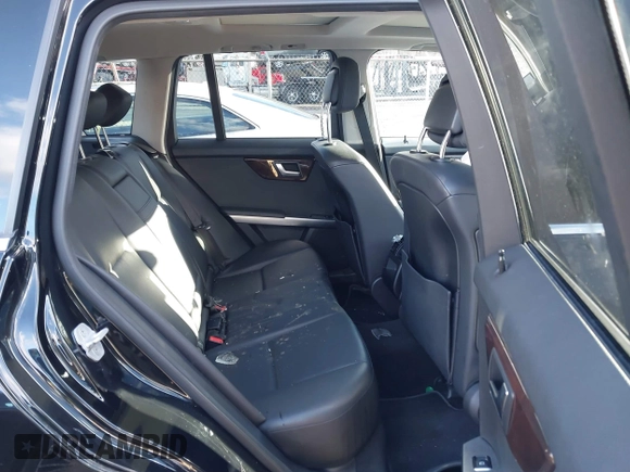 2015 Mercedes-Benz GLK with VIN WDCGG8JB2FG424783, listed as a IAAI auction lot 41752844 with 110,075 mi miles. Bid and sale history available at carsss.com. Image 8.