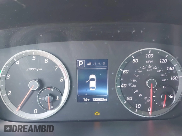 2015 Hyundai Sonata Sport with VIN 5NPE34ABXFH084893, listed as a IAAI auction lot 42066253 with 122,923 mi miles and . Bid and sale history available at carsss.com. Image 7.