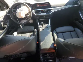 2022 BMW 3 Series 330i with VIN 3MW5R1J01N8C26963, listed as a Copart auction lot 45590415 with 37,441 mi miles and Salvage Title. Bid and sale history available at carsss.com. Image 8.