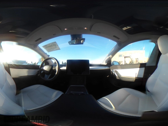 2021 Tesla Model Y Standard Range z VIN 5YJYGDED4MF123311, wystawiony jako IAAI lot #41200519 z przebiegiem 70 190 mil mil oraz . Historia ofert i sprzedaży dostępna na DreamBid. Obrazek 20.