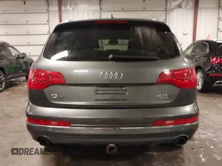 2015 Audi Q7 Premium Plus z VIN WA1LGAFE1FD023297, wystawiony jako IAAI lot #42128488 z przebiegiem 173 407 mil mil oraz . Historia ofert i sprzedaży dostępna na DreamBid. Obrazek 17.