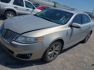 2009 Lincoln MKS with VIN 1LNHM94R39G624203, listed as a IAAI auction lot 42036763 with 177,902 mi miles. Bid and sale history available at carsss.com. Image 2.