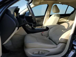 2017 Infiniti Q50 Premium с VIN JN1EV7AP1HM732916, выставлен на аукционе Copart как лот 57549395 с пробегом 86 913 миль миль и Списание • Salvage title. История ставок и продаж доступна на DreamBid. Изображение 7.