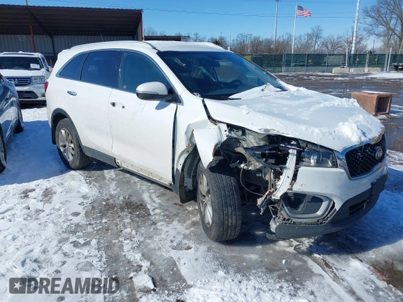 2017 Kia Sorento LX with VIN 5XYPG4A33HG268217, listed as a IAAI auction lot 41595753 with 1 mi miles. Bid and sale history available at carsss.com. Image 1.