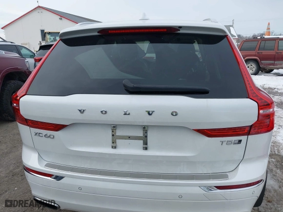 2020 Volvo XC60 Inscription with VIN YV4102RL0L1522300, listed as a IAAI auction lot 38569557 with 38,279 mi miles. Bid and sale history available at carsss.com. Image 16.