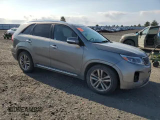 2014 Kia Sorento SX with VIN 5XYKWDA72EG483308, listed as a Copart auction lot 54110245 with 174,104 mi miles and Clean Title. Bid and sale history available at carsss.com. Image 4.