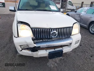 2008 Mercury Mountaineer Premier with VIN 4M2EU38838UJ04132, listed as a IAAI auction lot 41022954 with 136,449 mi miles. Bid and sale history available at carsss.com. Image 6.
