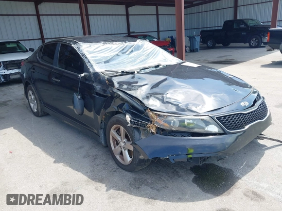 2014 Kia Optima LX z VIN 5XXGM4A77EG322243, wystawiony jako IAAI lot #42334987 z przebiegiem 141 068 mil mil oraz . Historia ofert i sprzedaży dostępna na DreamBid. Obrazek 1.