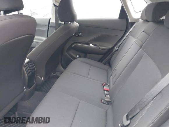 2025 Hyundai Kona SE with VIN KM8HACAB6SU222521, listed as a IAAI auction lot 41354659 with 1,886 mi miles. Bid and sale history available at carsss.com. Image 8.