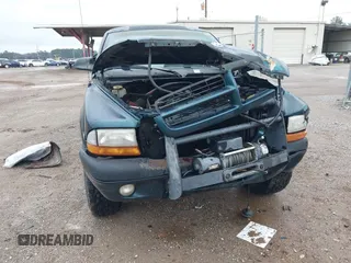 1998 Dodge Dakota SLT with VIN 1B7GG22Y9WS723805, listed as a IAAI auction lot 41289779 with 234,324 mi miles. Bid and sale history available at carsss.com. Image 6.