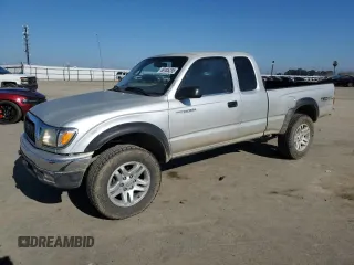 2003 Toyota Tacoma PreRunner with VIN 5TESM92NX3Z194115, listed as a Copart auction lot 89185235 with 200,897 mi miles and Salvage title. Bid and sale history available at DreamBid. Image 1.
