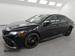 2021 Toyota Camry XSE z VIN 4T1K61AK7MU465365, wystawiony jako Copart lot #89047285 z przebiegiem 49 373 mil mil oraz Czysty tytuł • Clean title. Historia ofert i sprzedaży dostępna na DreamBid. Obrazek 1.