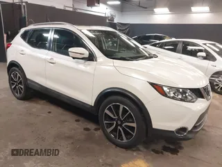 2017 Nissan Rogue Sport SL with VIN JN1BJ1CR4HW103472, listed as a IAAI auction lot 41856392 with 38,584 mi miles. Bid and sale history available at carsss.com. Image 1.