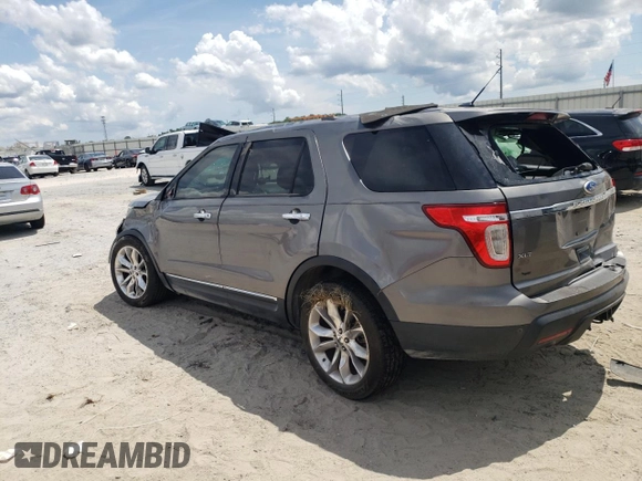2011 Ford Explorer XLT with VIN 1FMHK7D81BGA41426, listed as a Copart auction lot 62238155 with 202,259 mi miles and Salvage title. Bid and sale history available at DreamBid. Image 2.