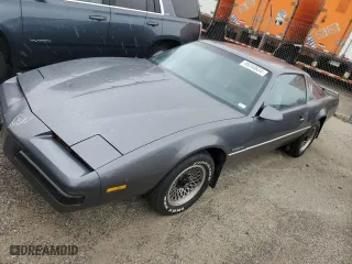 1986 Pontiac Firebird with VIN 1G2FS87S2GL247754, listed as a Copart auction lot 49340634 with 52,081 mi miles and Salvage Title. Bid and sale history available at carsss.com. Image 1.