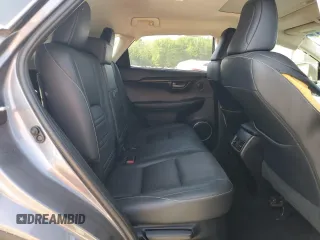 2017 Lexus NX 200t z VIN JTJYARBZXH2061188, wystawiony jako Copart lot #52870415 z przebiegiem Nie podano mil oraz Szkody całkowita. Historia ofert i sprzedaży dostępna na DreamBid. Obrazek 10.