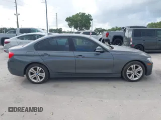 2015 BMW 3 Series 328i с VIN WBA3A5G55FNS85005, выставлен на аукционе IAAI как лот 41980680 с пробегом 136 517 миль миль и . История ставок и продаж доступна на DreamBid. Изображение 13.