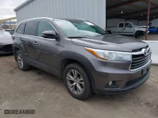2015 Toyota Highlander XLE with VIN 5TDJKRFH2FS196349, listed as a IAAI auction lot 41543337 with 112,622 mi miles. Bid and sale history available at carsss.com. Image 1.