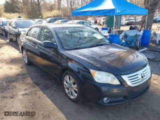 2008 Toyota Avalon XL with VIN 4T1BK36BX8U264663, listed as a IAAI auction lot 41984309 with 92,177 mi miles. Bid and sale history available at carsss.com. Image 1.