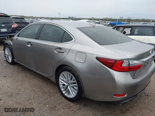 2016 Lexus ES 350 with VIN 58ABK1GGXGU021778, listed as a IAAI auction lot 41889191 with 72,033 mi miles. Bid and sale history available at carsss.com. Image 3.