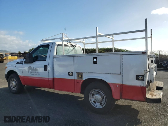 2015 Ford F-250 XL with VIN 1FDBF2A6XFEC57194, listed as a Copart auction lot 48069255 with 274,265 mi miles and Clean title. Bid and sale history available at DreamBid. Image 2.