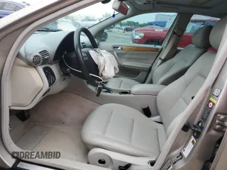 2007 Mercedes-Benz C 230 Sport z VIN WDBRF52H67E027057, wystawiony jako Copart lot #59568325 z przebiegiem 144 208 mil mil oraz Szkoda całkowita • Salvage title. Historia ofert i sprzedaży dostępna na DreamBid. Obrazek 7.