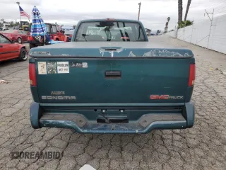 1996 GMC Sonoma SLS with VIN 1GTCS19X6T8519623, listed as a Copart auction lot 80537424 with 207,741 mi miles and Salvage Title. Bid and sale history available at carsss.com. Image 6.