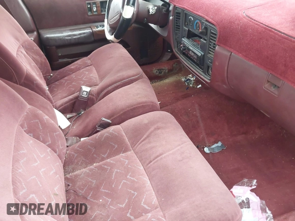1995 Chevrolet Caprice with VIN 1G1BL52P7SR176512, listed as a IAAI auction lot 42231251 with Not provided miles and . Bid and sale history available at DreamBid. Image 5.