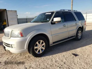 2006 Lincoln Navigator Luxury with VIN 5LMFU27526LJ14559, listed as a Copart auction lot 68714664 with 150,242 mi miles and Salvage Title. Bid and sale history available at carsss.com. Image 1.