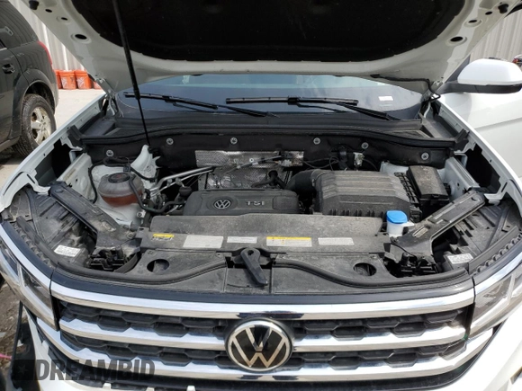 2022 Volkswagen Atlas SEL with VIN 1V2BP2CA0NC530770, listed as a Copart auction lot 55657454 with 31,121 mi miles and Salvage title. Bid and sale history available at DreamBid. Image 12.