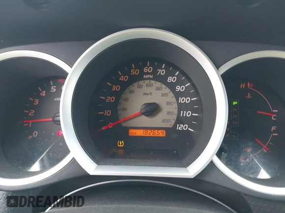 2011 Toyota Tacoma with VIN 3TMLU4EN8BM060346, listed as a IAAI auction lot 41876862 with 182,654 mi miles. Bid and sale history available at carsss.com. Image 7.