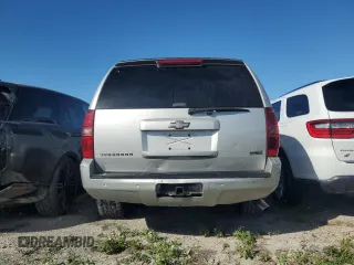 2010 Chevrolet Suburban LT with VIN 1GNUCJE08AR133956, listed as a Copart auction lot 76145714 with 212,459 mi miles and Salvage Title. Bid and sale history available at carsss.com. Image 6.