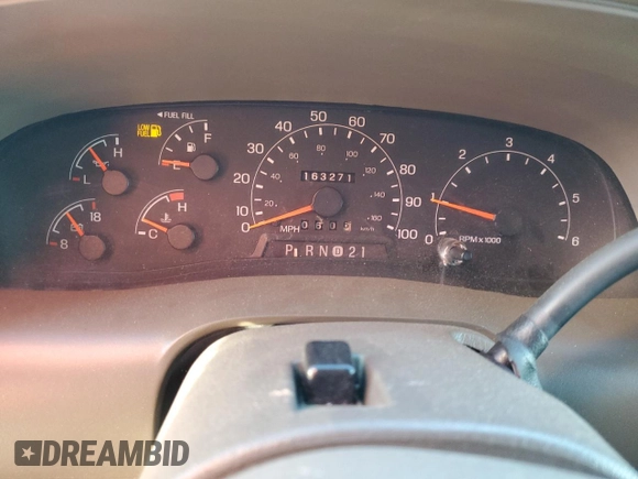 2001 Ford Excursion Limited z VIN 1FMNU42S41EA08926, wystawiony jako Copart lot #86759004 z przebiegiem 163 271 mil mil oraz Czysty tytuł • Clean title. Historia ofert i sprzedaży dostępna na DreamBid. Obrazek 9.