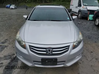 2011 Honda Accord EX z VIN 1HGCP3F71BA000716, wystawiony jako Copart lot #56414415 z przebiegiem 173 487 mil mil oraz Szkoda całkowita • Salvage title. Historia ofert i sprzedaży dostępna na DreamBid. Obrazek 5.