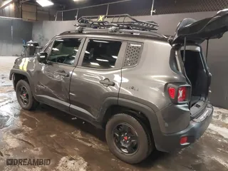 2019 Jeep Renegade Sport with VIN ZACNJBAB4KPK79364, listed as a IAAI auction lot 41593126 with 129,902 mi miles. Bid and sale history available at carsss.com. Image 3.