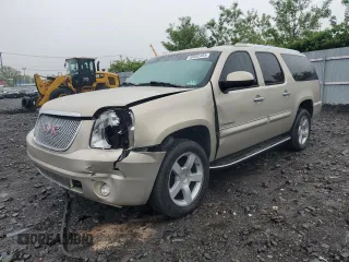 2008 GMC Yukon XL z VIN 1GKFK66868J138592, wystawiony jako Copart lot #55682485 z przebiegiem 220 508 mil mil oraz Szkoda całkowita • Salvage title. Historia ofert i sprzedaży dostępna na DreamBid. Obrazek 1.