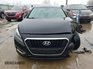 2017 Hyundai Sonata Hybrid Limited with VIN KMHE34L18HA044628, listed as a Copart auction lot 39342804 with 69,958 mi miles. Bid and sale history available at carsss.com. Image 5.