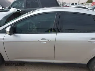 2016 Ford Focus SE with VIN 1FADP3F20GL338536, listed as a IAAI auction lot 41812805 with 130,943 mi miles. Bid and sale history available at carsss.com. Image 14.